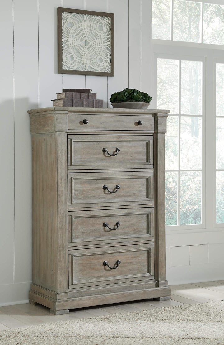 Moreshire Chest of Drawers B799-46 Brown/Beige Casual Master Bed Cases By Ashley - sofafair.com