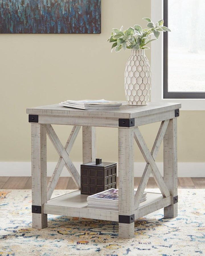 T929-3 White Casual Carynhurst End Table By Ashley - sofafair.com