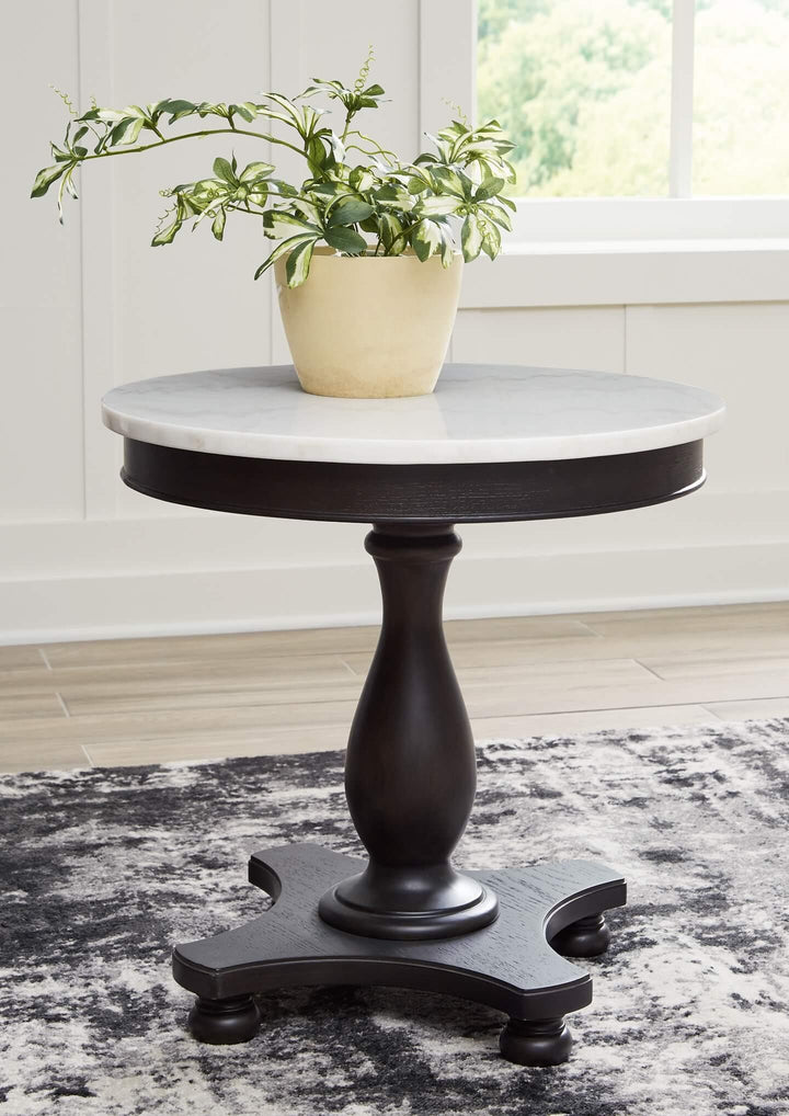 Henridge Accent Table A4000565 White Traditional End Table By AFI - sofafair.com