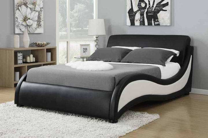 Niguel upholstered bed 300170 Black / white Contemporary queen bed By coaster - sofafair.com