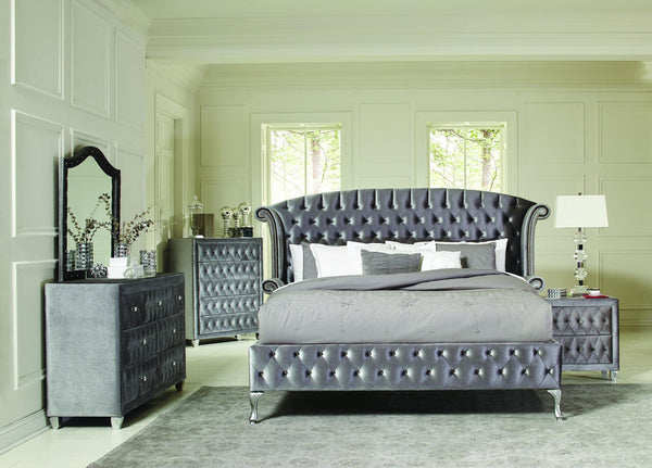 Deanna bedroom 205101 Grey Hollywood Glam cal king bed By coaster - sofafair.com