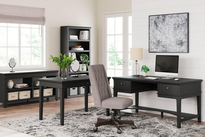 Beckincreek 48" Home Office Desk H778-10 Black/Gray Traditional Desks By AFI - sofafair.com