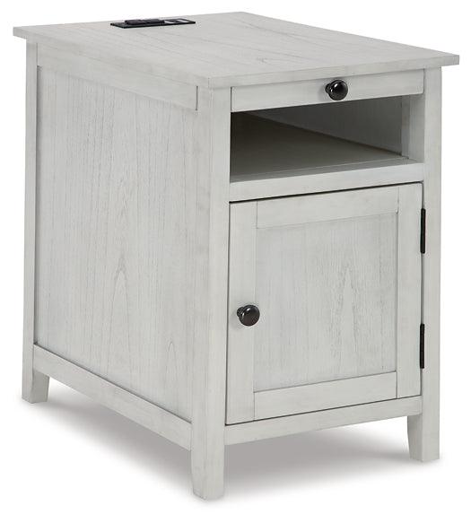 Treytown Chairside End Table T300-517 White Casual End Table Chair Side By Ashley - sofafair.com