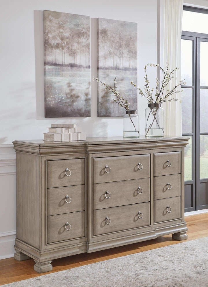 B924-31 Black/Gray Traditional Lexorne Dresser By Ashley - sofafair.com