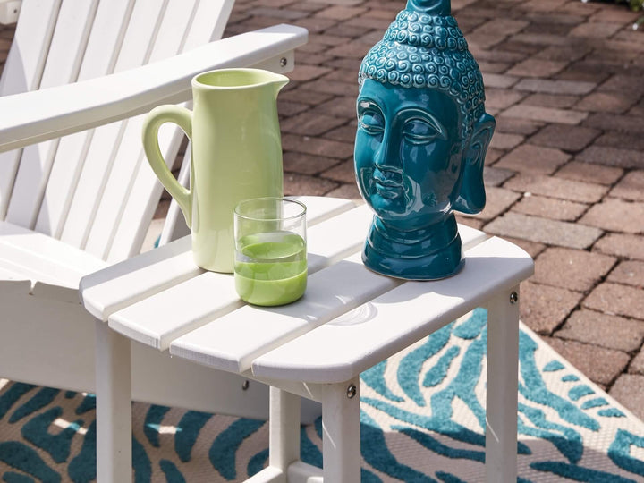 Sundown Treasure End Table P011-703 White Contemporary Outdoor End Table By Ashley - sofafair.com