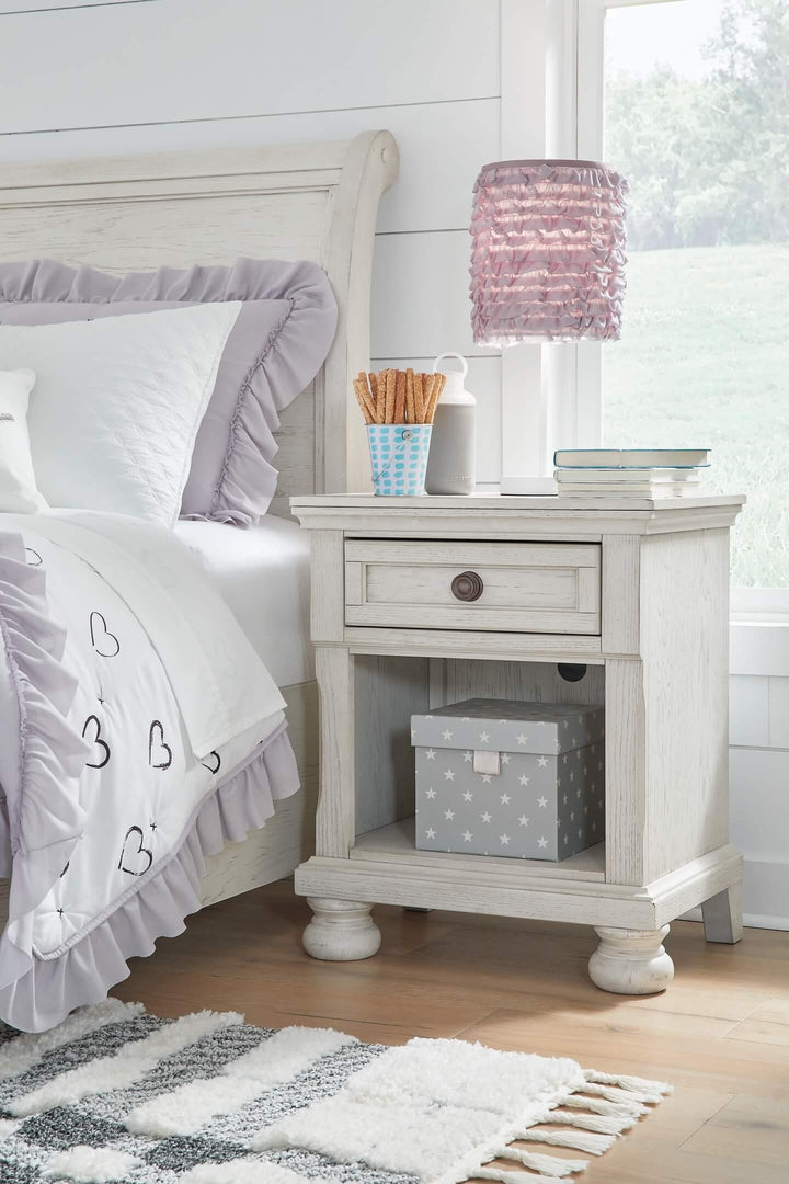 Robbinsdale Nightstand B742-91 White Casual Youth Bed Cases By AFI - sofafair.com