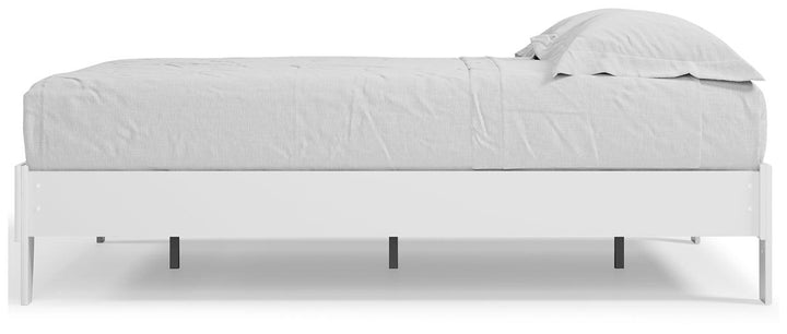 Piperton Queen Platform Bed EB1221-113 White Contemporary Master Beds By Ashley - sofafair.com