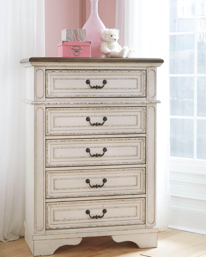 Realyn Chest of Drawers B743-45 White Casual Youth Bed Cases By Ashley - sofafair.com