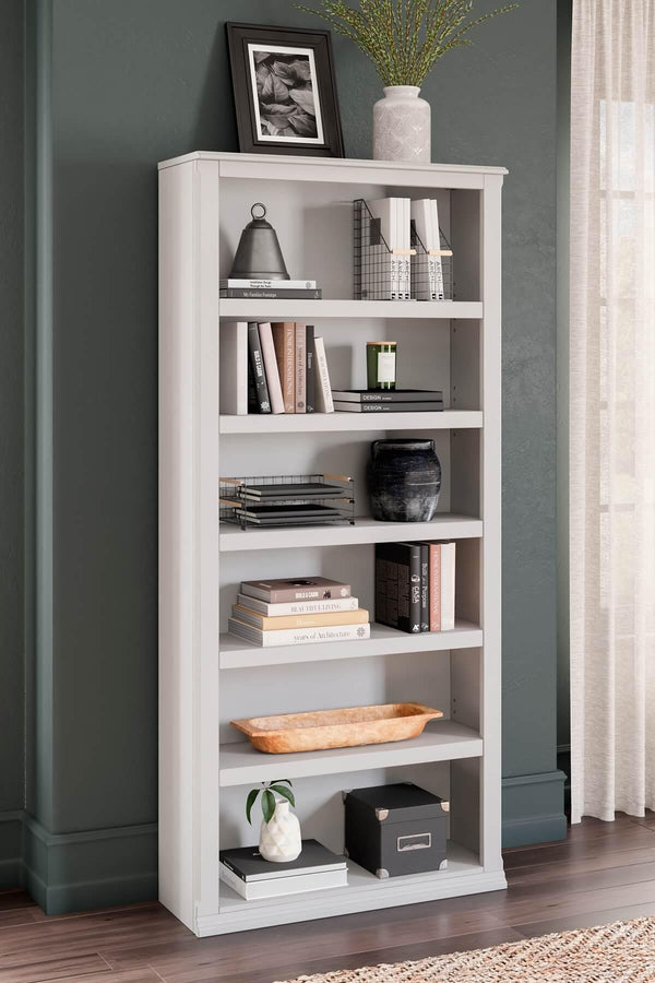 Kanwyn Large Bookcase H777-17 White Traditional Home Office Cases By Ashley - sofafair.com