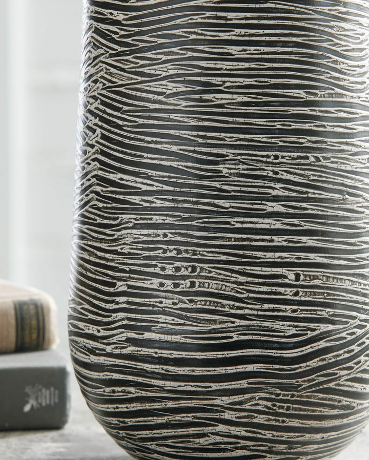 A2000515 Black/Gray Casual Fynn Vase By AFI - sofafair.com