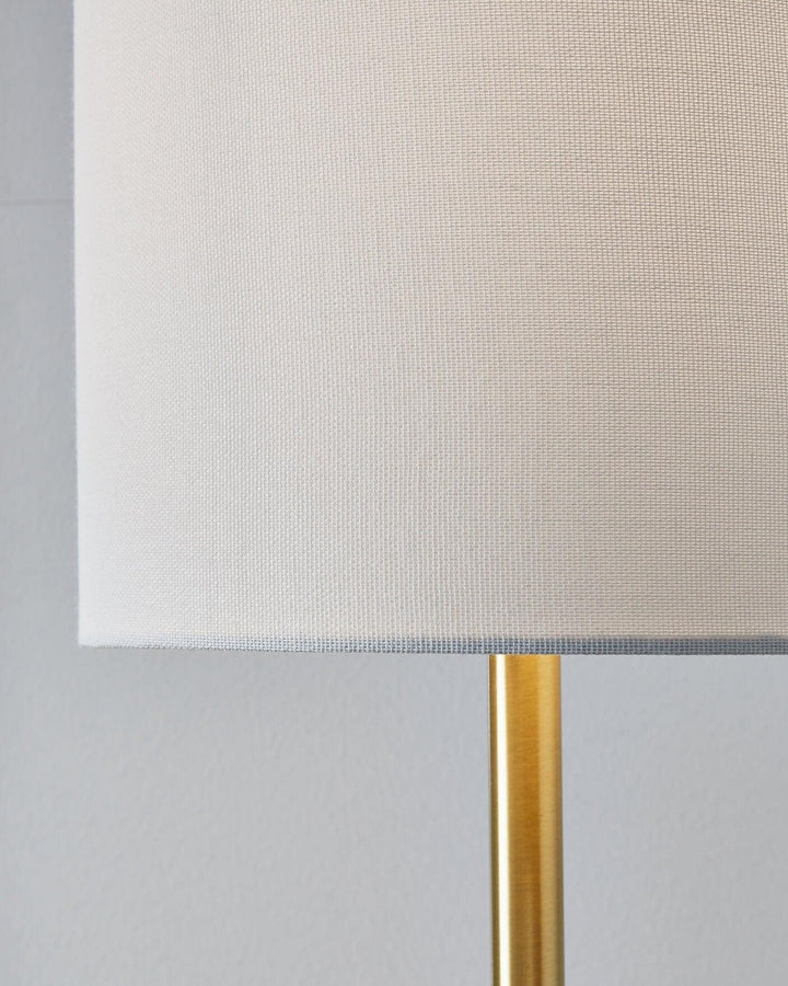Maywick Table Lamp L235674 White Contemporary Desk Lamps By Ashley - sofafair.com