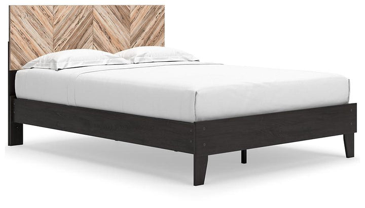 Piperton Queen Panel Platform Bed EB5514B5 Black/Gray Contemporary Master Beds By Ashley - sofafair.com