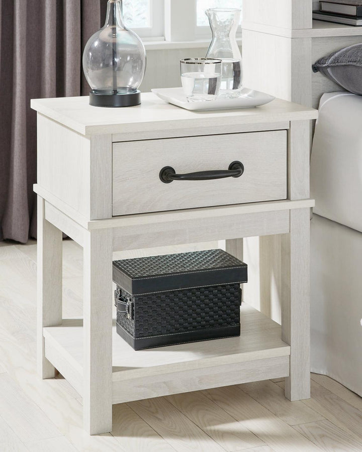 B067-91 White Casual Dorrinson Nightstand By Ashley - sofafair.com