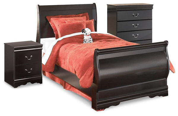 Huey Vineyard Twin Sleigh Bed with Chest of Drawers and Nightstand B128B22 Black Casual Bedroom Package By AFI - sofafair.com