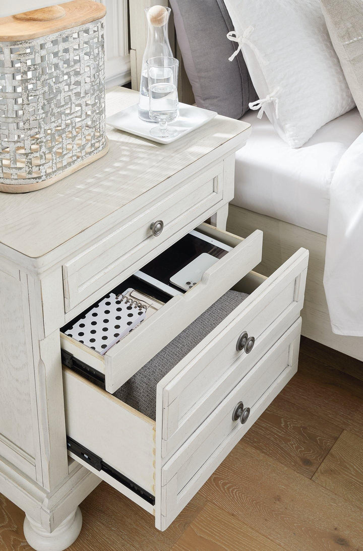 Robbinsdale Nightstand B742-92 Antique White Casual Master Bed Cases By AFI - sofafair.com