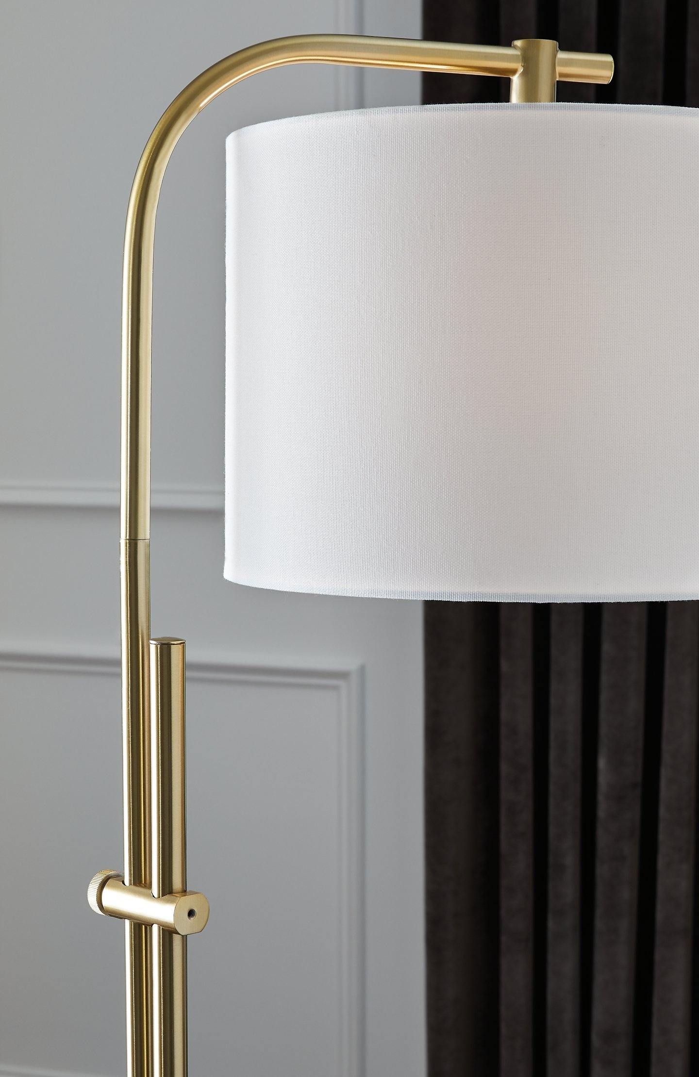 Brass Finish Contemporary Baronvale Floor Lamp L206051 By ashley - sofafair.com