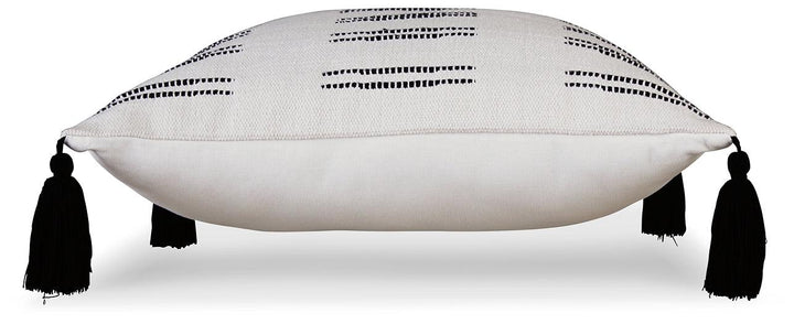 A1000928 White Casual Mudderly Pillow (Set of 4) By Ashley - sofafair.com