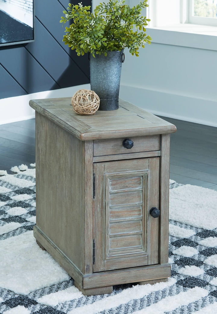 Moreshire Chairside End Table T659-7 Brown/Beige Casual End Table Chair Side By Ashley - sofafair.com