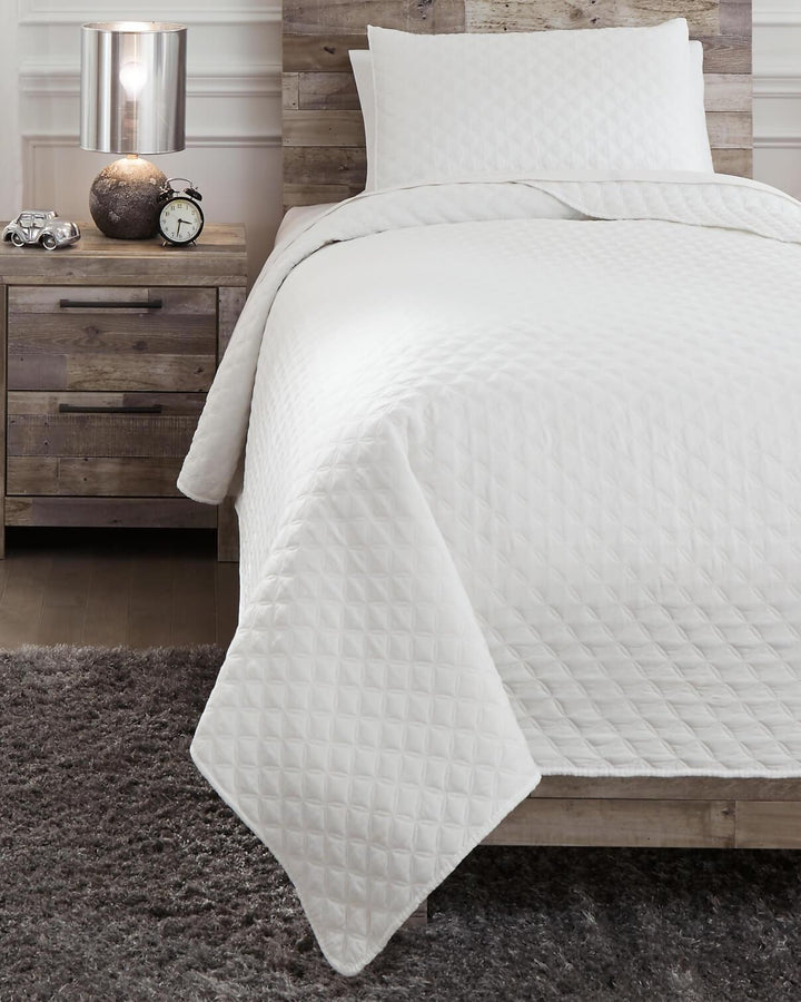 Ryter Twin Coverlet Set Q721001T White Casual Coverlet Set Twin By Ashley - sofafair.com
