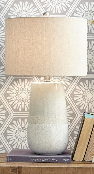 L100724 Brown/Beige Casual Shavon Table Lamp By Ashley - sofafair.com