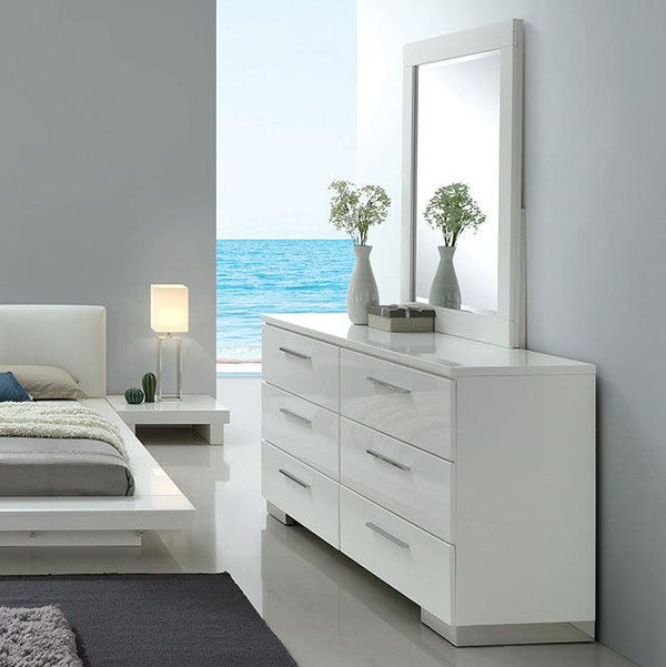 Christie CM7550D White Contemporary Dresser By Furniture Of America - sofafair.com