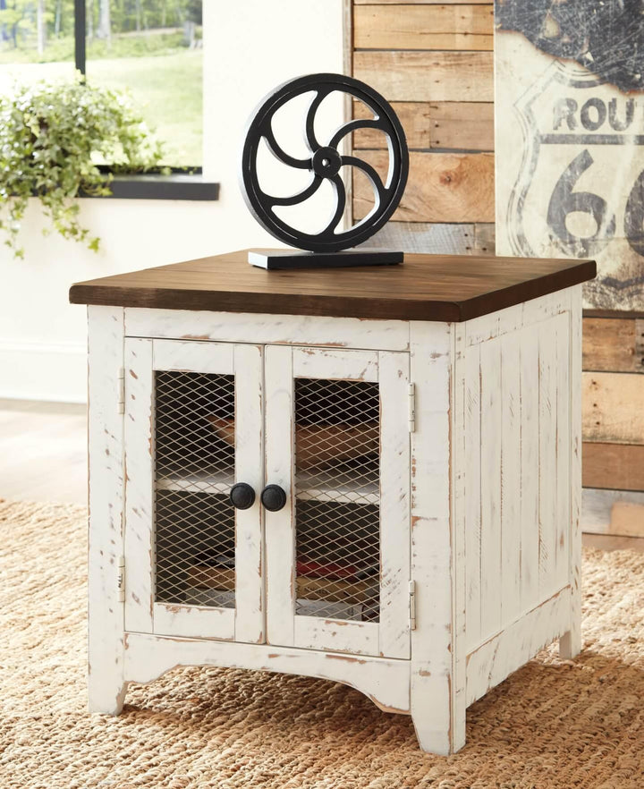 T459-3 White Casual Wystfield End Table By Ashley - sofafair.com