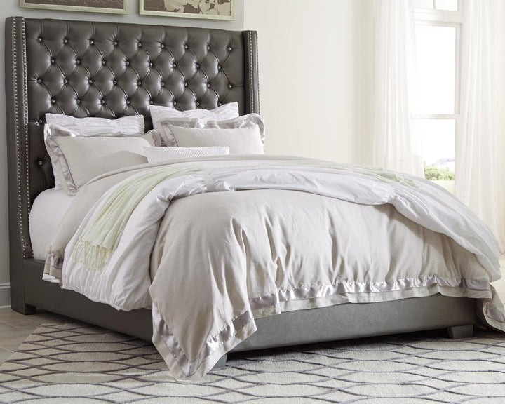 Coralayne Queen Upholstered Bed B650B13 Black/Gray Traditional Master Beds By Ashley - sofafair.com