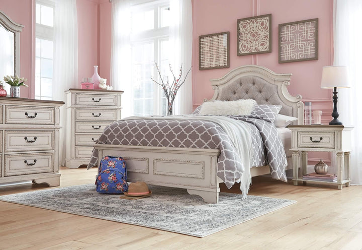 Realyn Full Panel Bed B743B14 White Casual Youth Beds By Ashley - sofafair.com