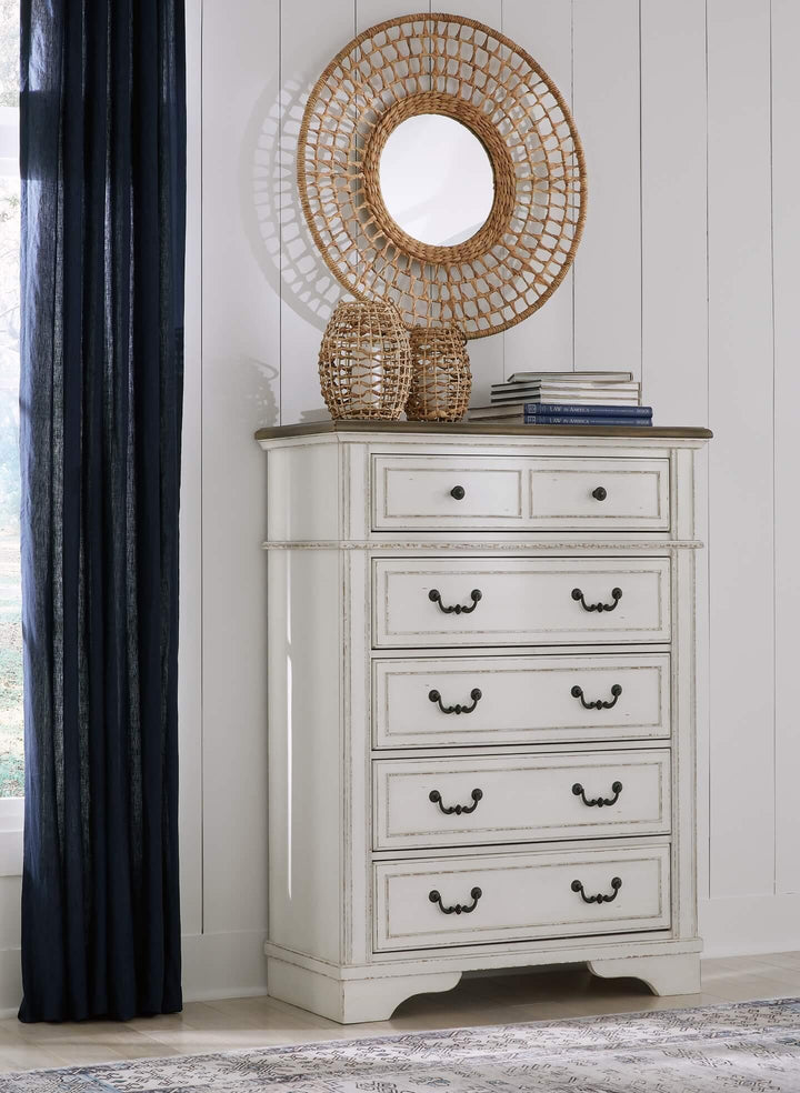 Brollyn Chest of Drawers B773-46 White Traditional Master Bed Cases By Ashley - sofafair.com